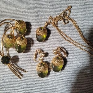 Sarah Coventry Gold and Green Brooch Set